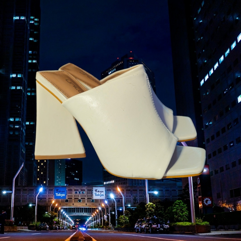 Unilady White Pyramid Heel Mule Sandal